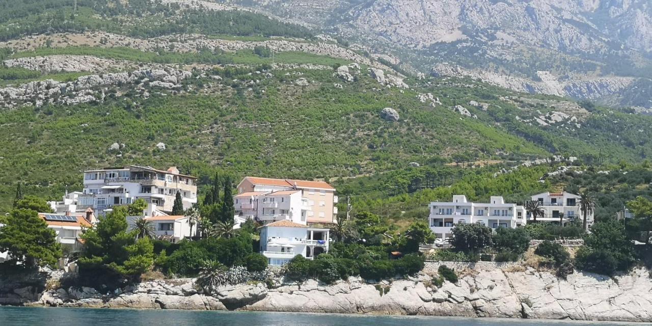 Apartments Tri Palme Baska Voda Luaran gambar