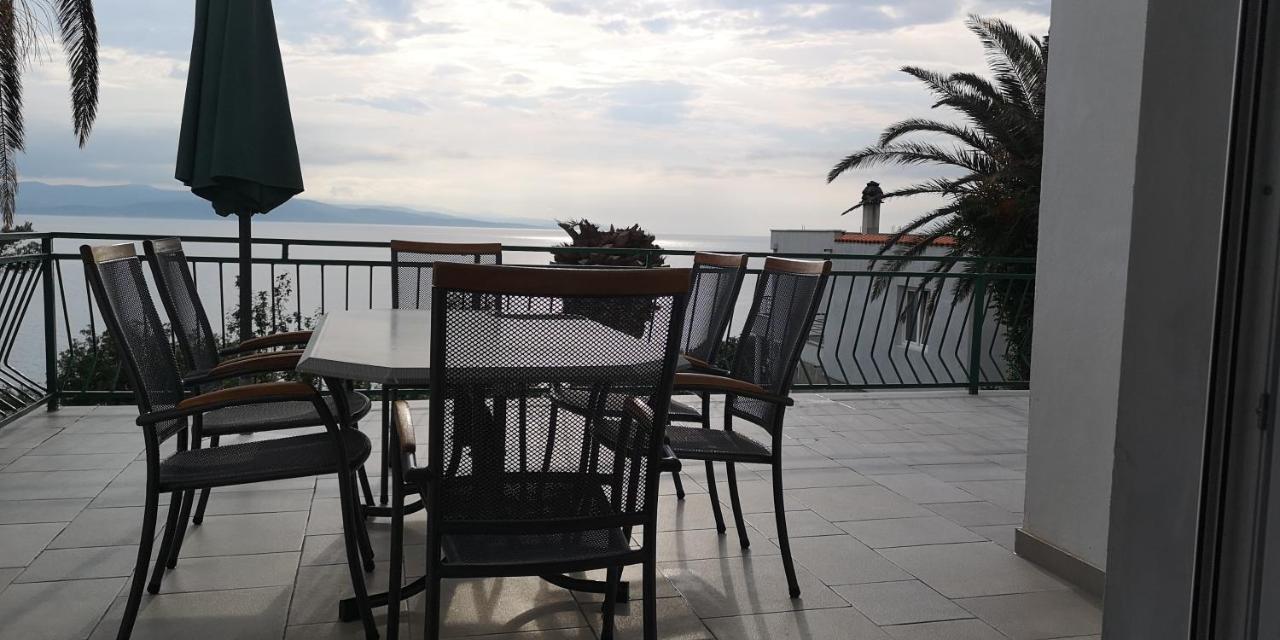 Apartments Tri Palme Baska Voda Luaran gambar