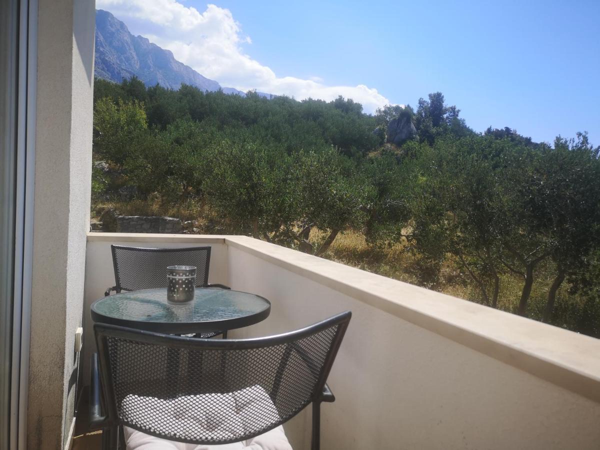 Apartments Tri Palme Baska Voda Luaran gambar