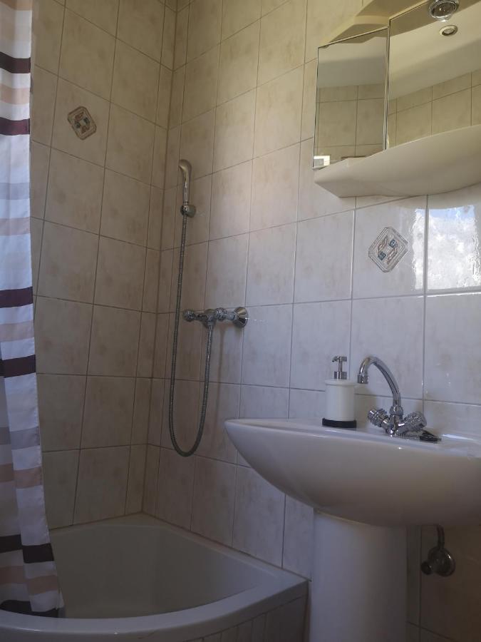 Apartments Tri Palme Baska Voda Luaran gambar