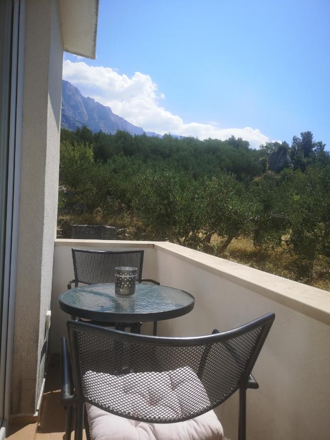 Apartments Tri Palme Baska Voda Luaran gambar