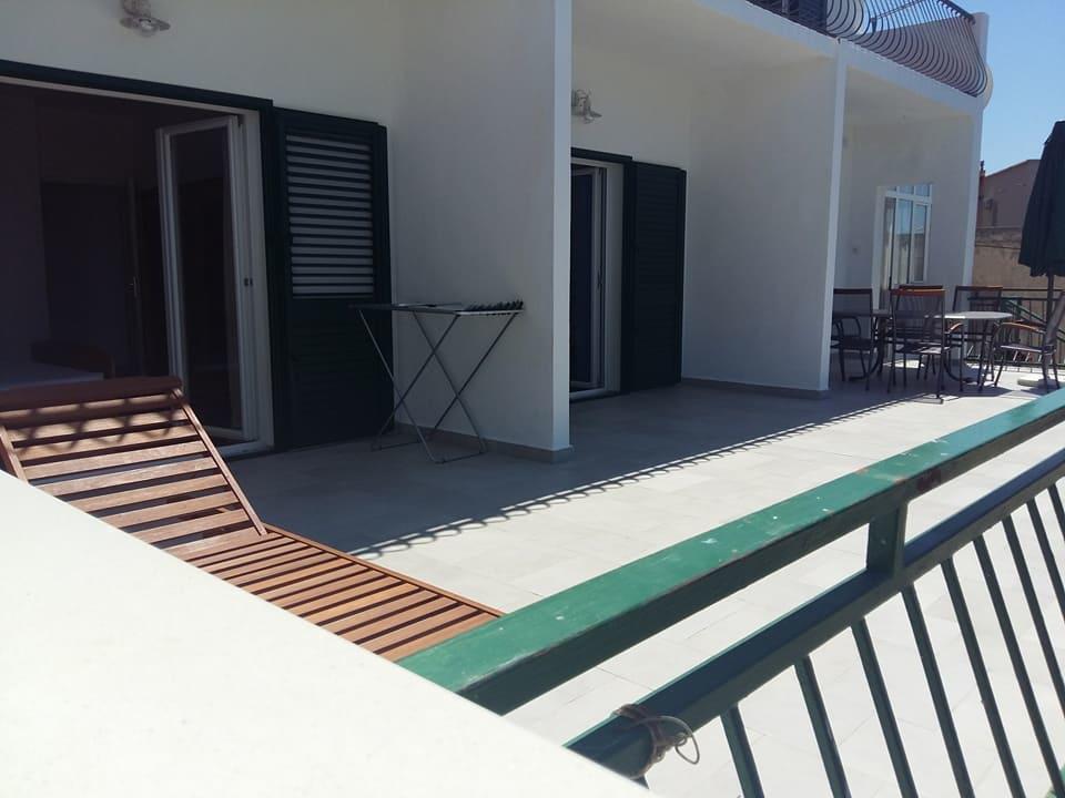 Apartments Tri Palme Baska Voda Luaran gambar